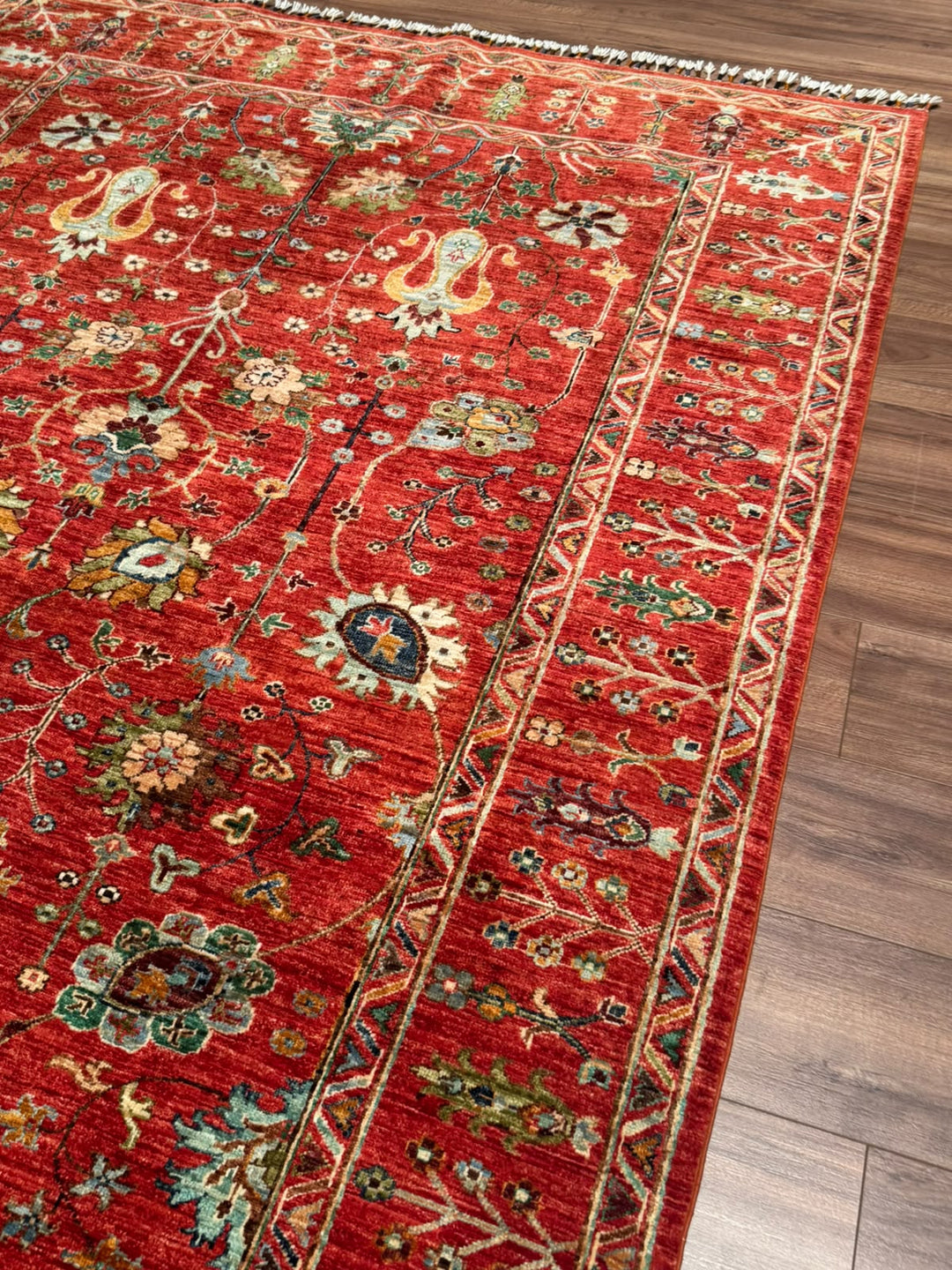 Sultani Çiçekli Orijinal El Dokuması Kırmızı Kök Boya Yün Halı 182x236 4.30 Metrekare - 6x8 ft