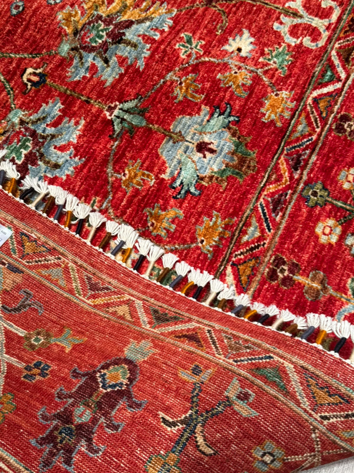 Sultani Çiçekli Orijinal El Dokuması Kırmızı Kök Boya Yün Halı 182x236 4.30 Metrekare - 6x8 ft