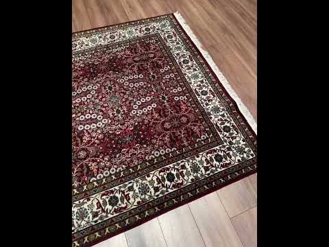 Hereke Yedi Dağın Çiçeği Orijinal El Dokuması Kırmızı Krem Yün Halı 176x243 4.28 Metrekare - 5x8 ft