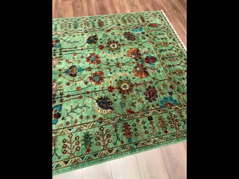 سجادة صوف Sultani Çiçekli أصلية منسوجة يدويًا باللون الأخضر بصبغة نباتية 171x254 - 4.34 متر مربع - 5x8 قدم